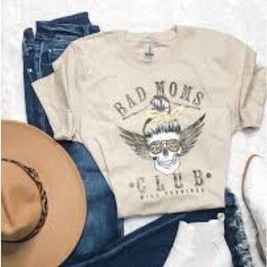 🌟3/$15 Bad Moms Club tee